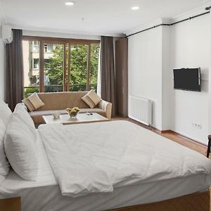 Economy Studio